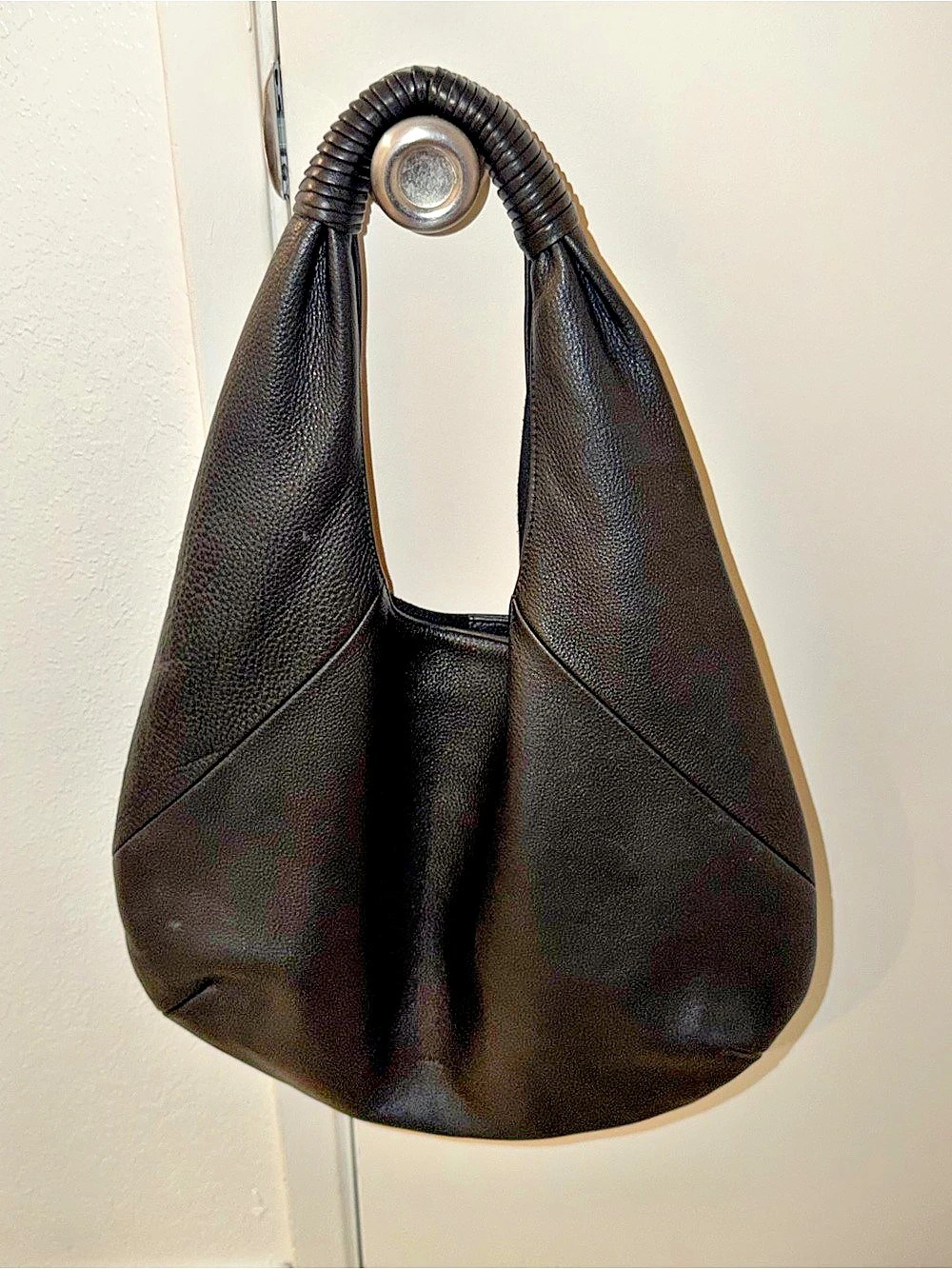 Monserat De Lucca Black Genuine Leather Hobo Shoulder Bag Slouchy